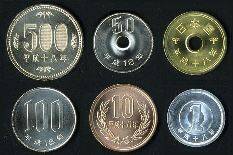 Apa mata uang Jepang saat ini, tentu saja adalah yen. Ada dua jenis mata uang negara Jepang, yakni kertas dan koin Jepang.