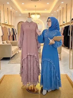 Tren Lebaran 2026 kali ini ada dari Gamis Hanbok unik hingga Abaya Turkiye elegan. Cek 7 rekomendasi brand lokal pilihan untuk tampil anggun di Raya.