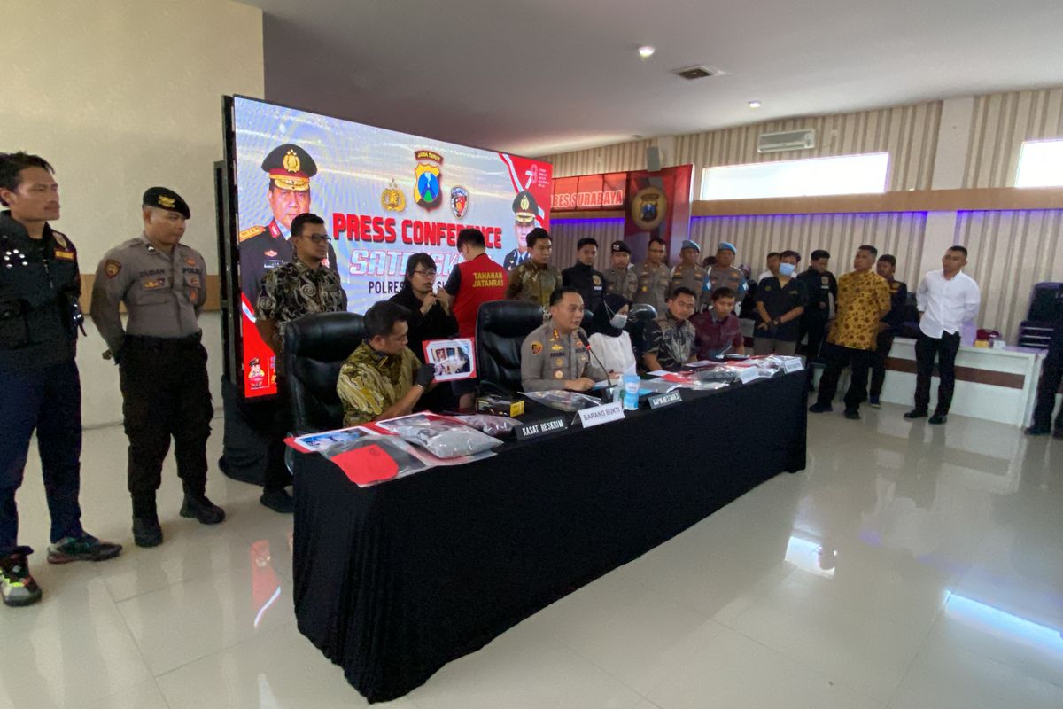 Mapolrestabes Surabaya