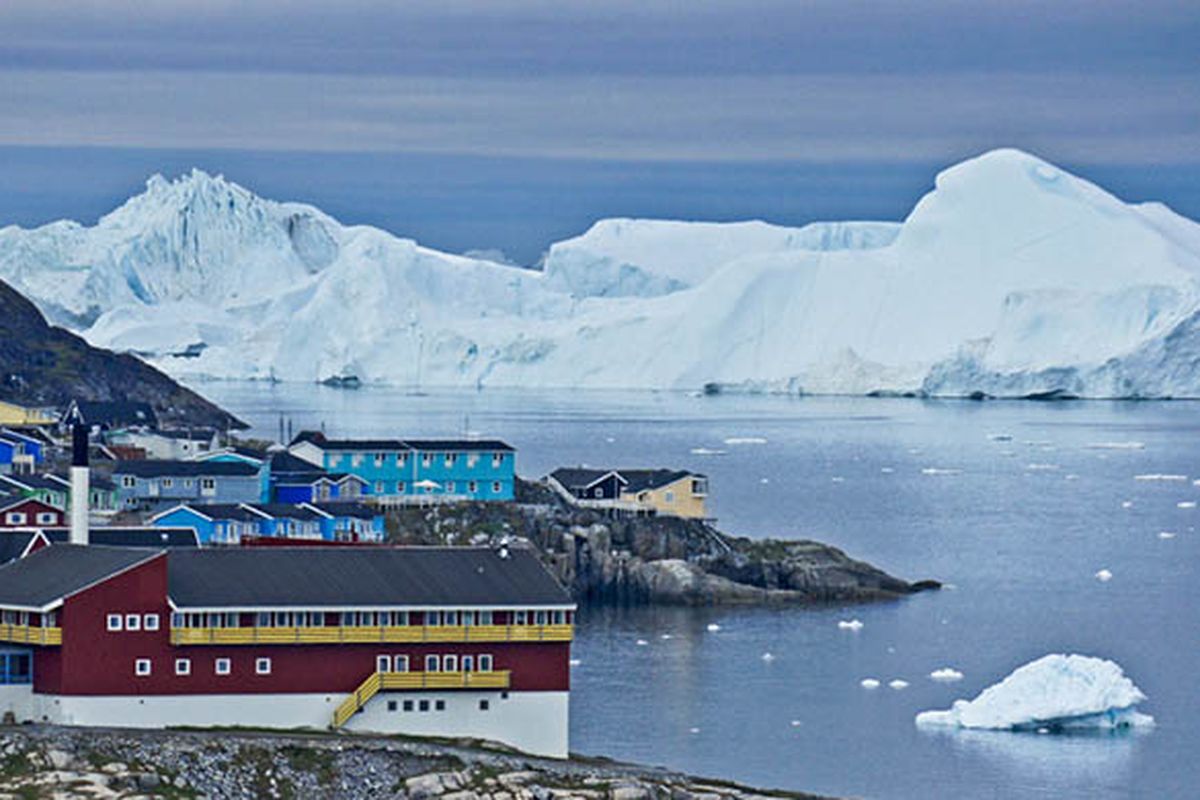 Ilulissat, Greenland Barat. Pegunungan es di Greenland.