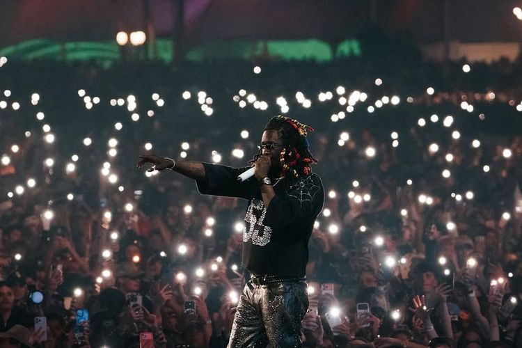 Tak Biasa dan Nyeleneh, Ini Deretan Gaya Artis di Coachella 2026