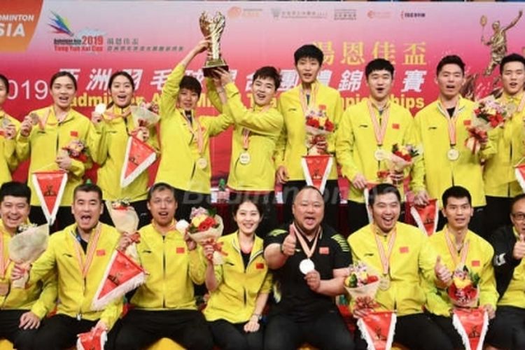 China mengalahkan juara bertahan Jepang 3-2 di babak final Badminton Asia Mixed Team Chapionships 2019 di stadion Queen Elizabeth, 