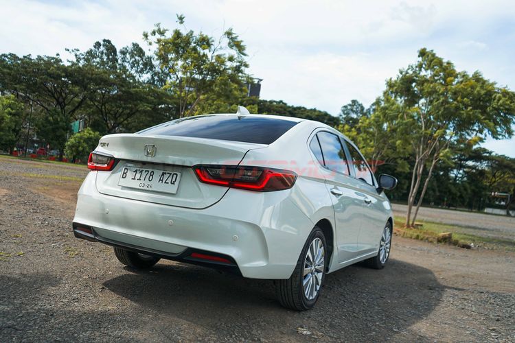 New Honda City sedan 2023 yang sudah dibekali Honda Sensing