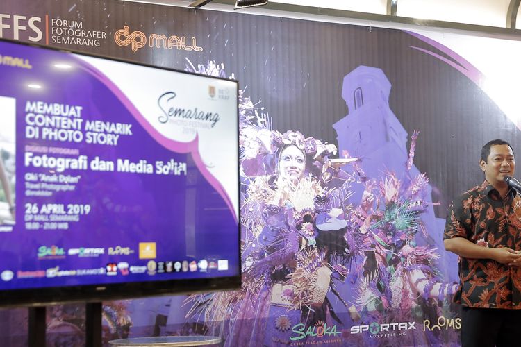 Wali Kota Semarang Hendra Prihadi saat membuka event Semarang Photo Festival di DP Mall Semarang, Senin (22/4/2019). 