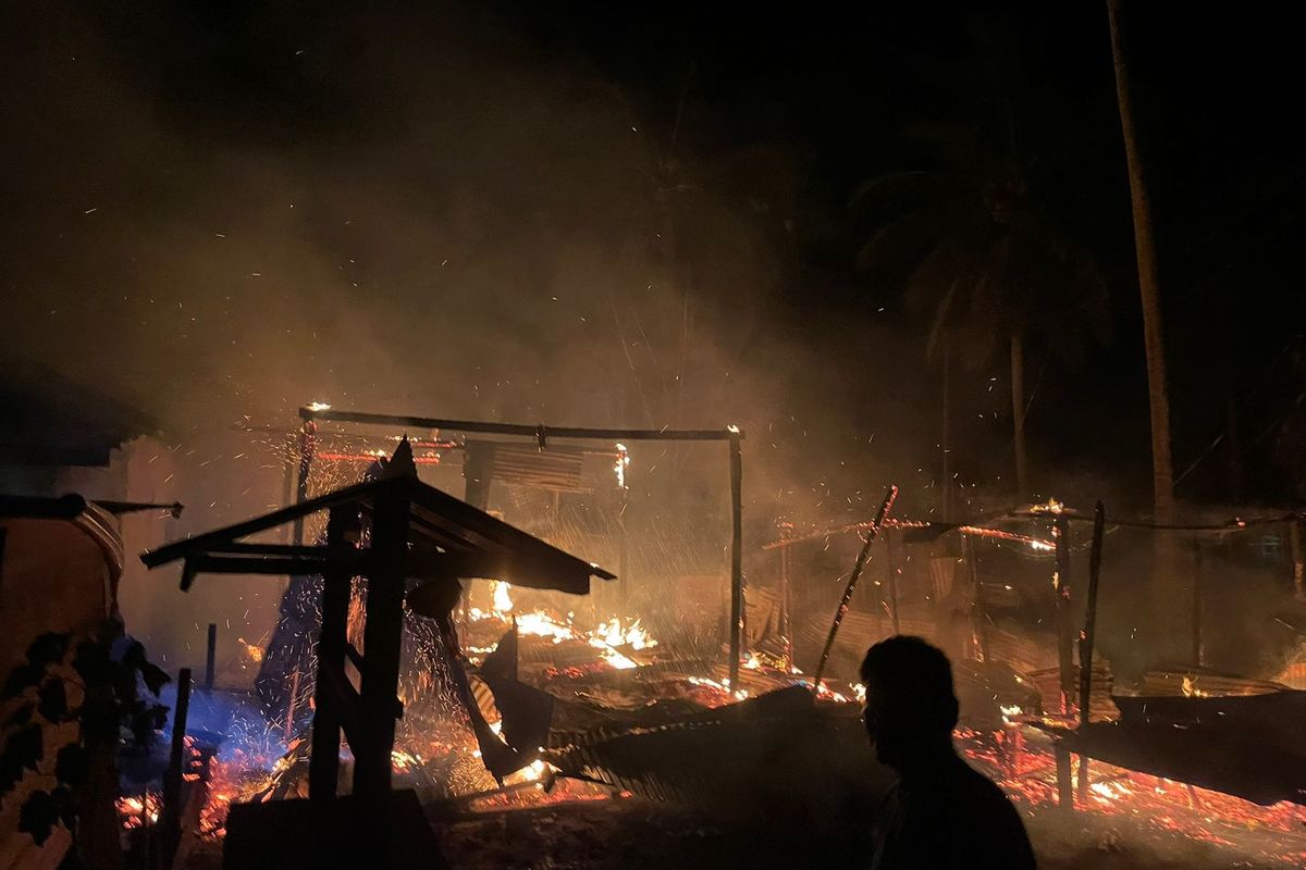 Kebakaran rumah Lansia 88 tahun bernama Jamaluddin di Bulungan Kaltara pada Rabu (26/7/2023) dini hari. Polisi mengamankan seorang terduga pelaku pembakar rumah