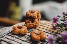 Resep Thumbprint Strawberry, Kue Lebaran Tanpa Mixer