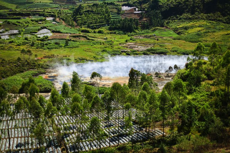 Kawah Sileri, di dataran tinggi Dieng.