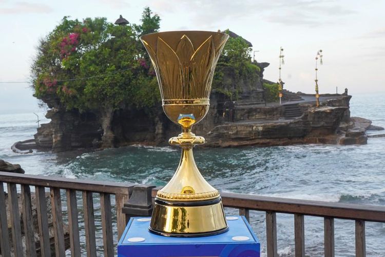 Trofi FIBA World Cup atau Piala Dunia Basket 2023 singgah di Bali pada 31 Juli-1 Agustus 2023. Setelah Bali, destinasi terdekat tur trofi FIBA World Cup adalah Surabaya. 