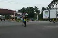 Serang Polisi Lalu Lintas, Pelaku Dibawa ke Rumah Sakit Jiwa