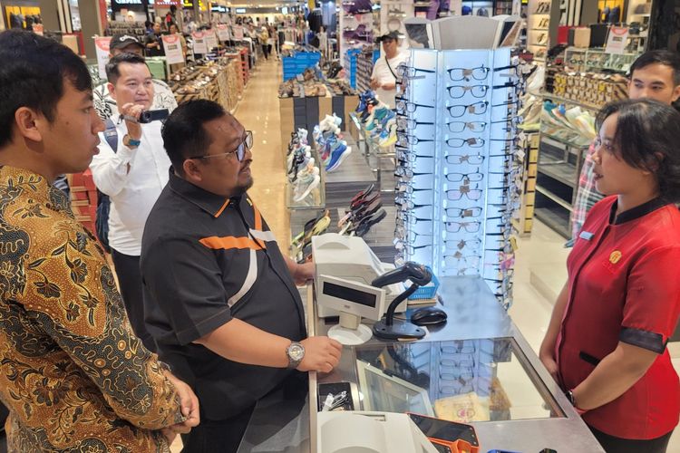 Anggota DPR Sidak Rita Supermall Purwokerto Usai Aduan Larangan Jilbab bagi Karyawati