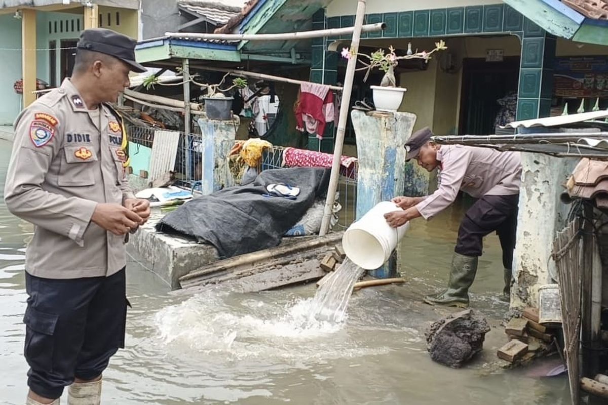 Banjir Rob Rendam 70 Rumah di Lampung Timur