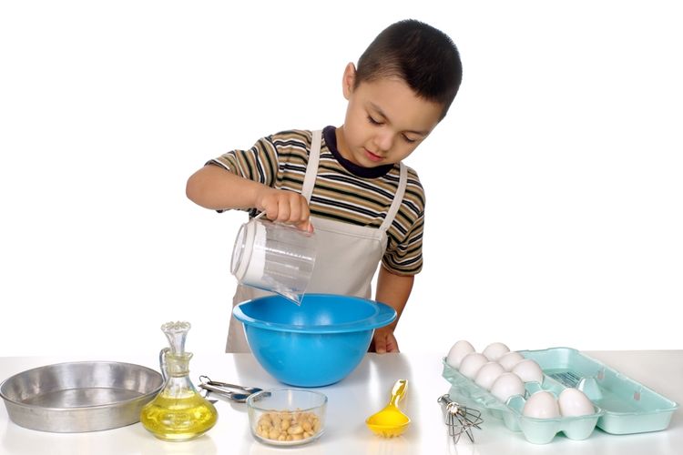 Ilustrasi anak memasak, peralatan masak anak-anak. 