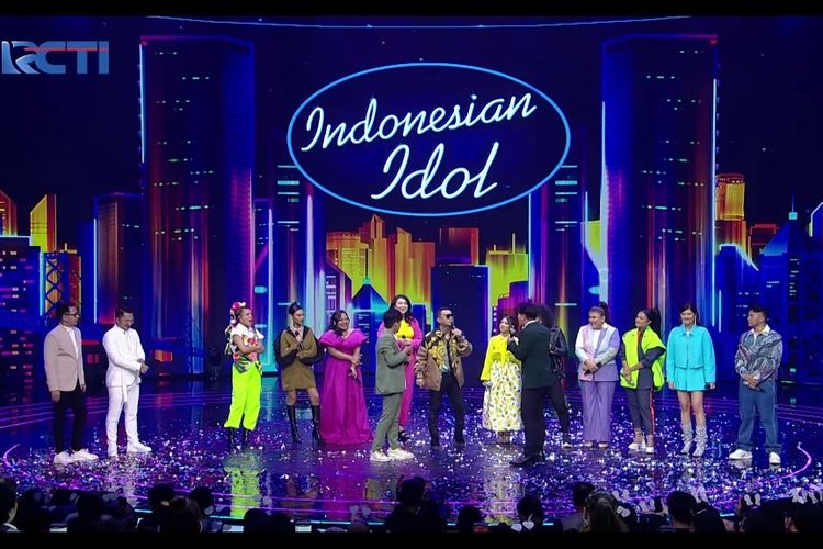 Pada babak Top 4 kali ini, deretan alumni dari season pertama hingga season kesembilan Indonesian Idol hadir dan ikut menyumbangkan suara mereka.