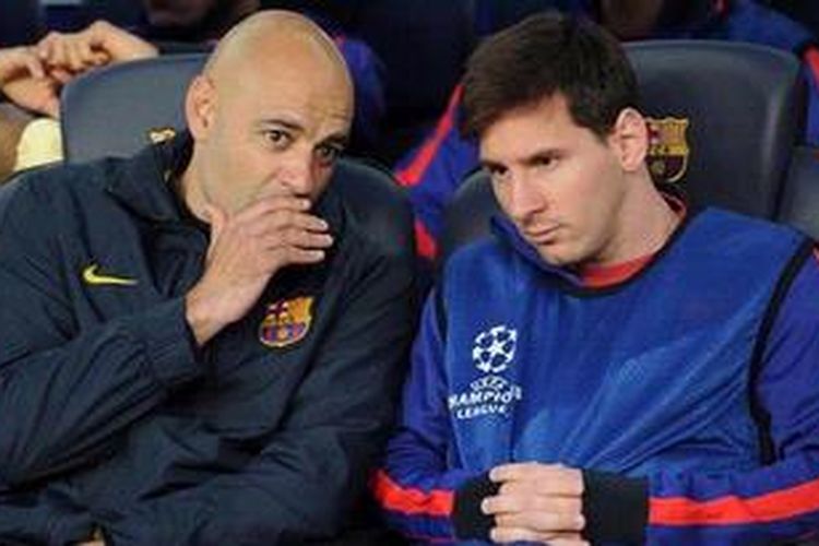 Bomber Barcelona, Lionel Messi (kanan). 