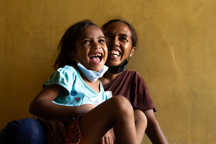 Transisi dari PAUD ke SD merupakan fase penting bagi anak. Oleh karena itu, orangtua perlu mendampingi dan menyiapkan emosianal anak.