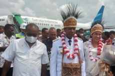 Kedatangan Pj Gubernur Papua Selatan Apolo Safanpo Disambut Meriah Warga