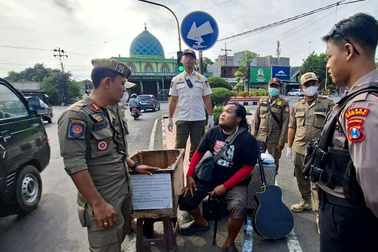 Ciptakan Kenyamanan Kota Blitar, Satpol PP Razia Pengamen Selama 2 Hari