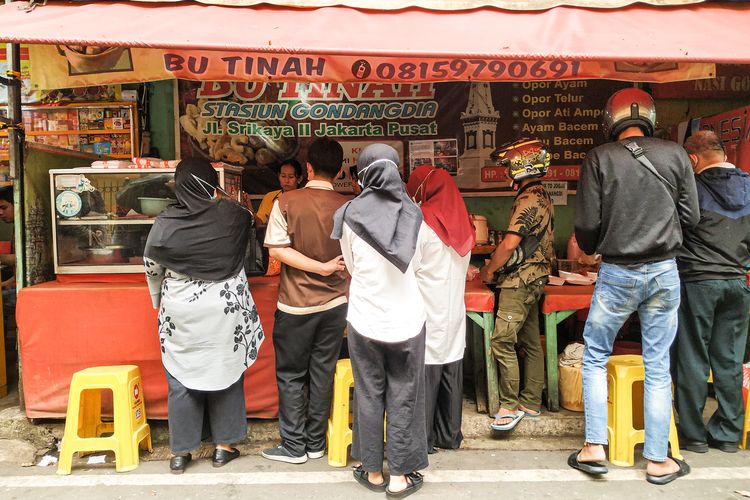 Kedai Gudeg Jogja Bu Tinah di Gondangdia, Jakarta Pusat. 