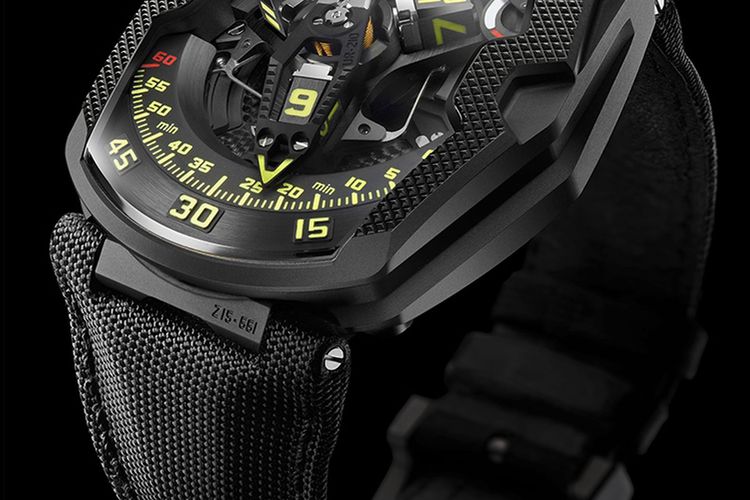 Urwerk UR 210