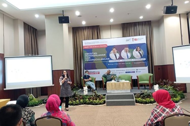 Dalam seminar Hari Obesitas Sedunia, 12 Maret 2023 di Rumah Sakit (RS) Premier Bintaro, Tangerang Selatan, topik obesitas mengemuka sebagai penyakit yang perlu mendapatkan intervensi komprehensif.
