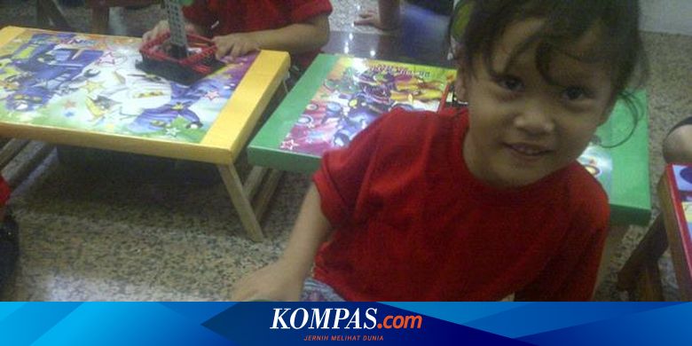 Seribu Anak  TK  Rangkai Robot untuk Rayakan Hardiknas