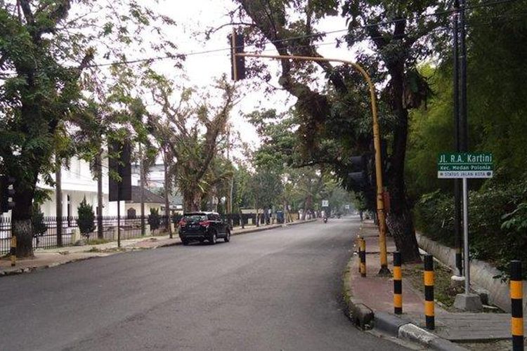 Kondisi beberapa ruas jalan yang telah diaspal seperti di Jalan Kartini. Tak hanya itu, beberapa ruas jalan lainnya terpantau sudah diaspal pula. 
