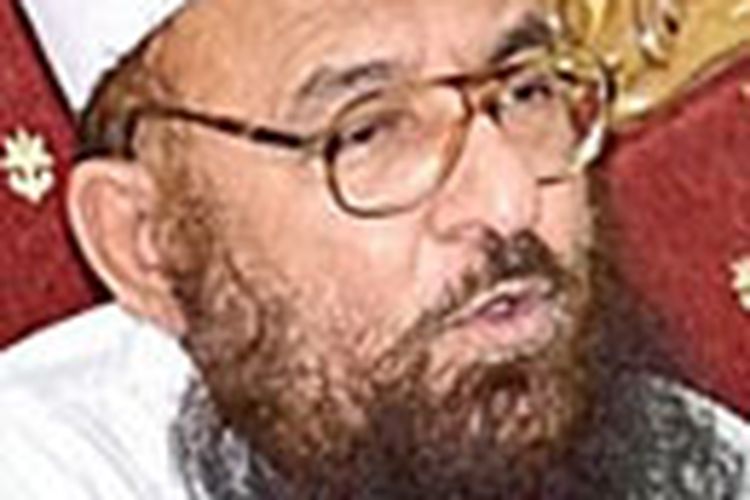 Hafiz Abdul Rahman Makki adalah warganegara Pakistan, yang merupakan orang kedua yang memimpin kelompok teroris Lashkar-e-Tayyiba. [Via Rewards for Justice]