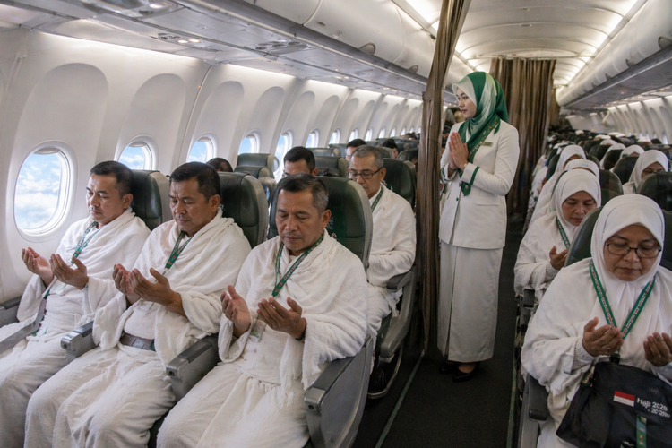  Tata Cara Wudhu, Tayamum, dan Shalat di Pesawat untuk Panduan Jemaah Haji