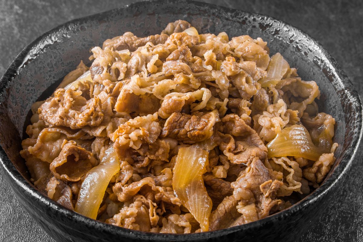 Ilustrasi beef yakiniku. 