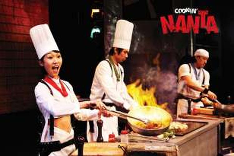 Nanta adalah pertunjukan non-verbal pertama yang memadukan adegan lucu di dapur dengan musik khas Korea yaikni samulnori. 
