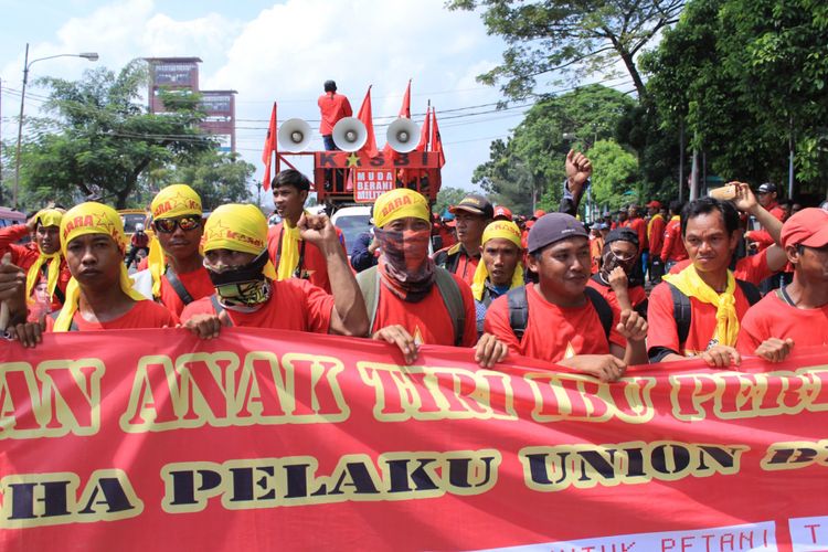 Aksi ribuan buruh di Palembang, Sumatera Selatan memperingati May Day