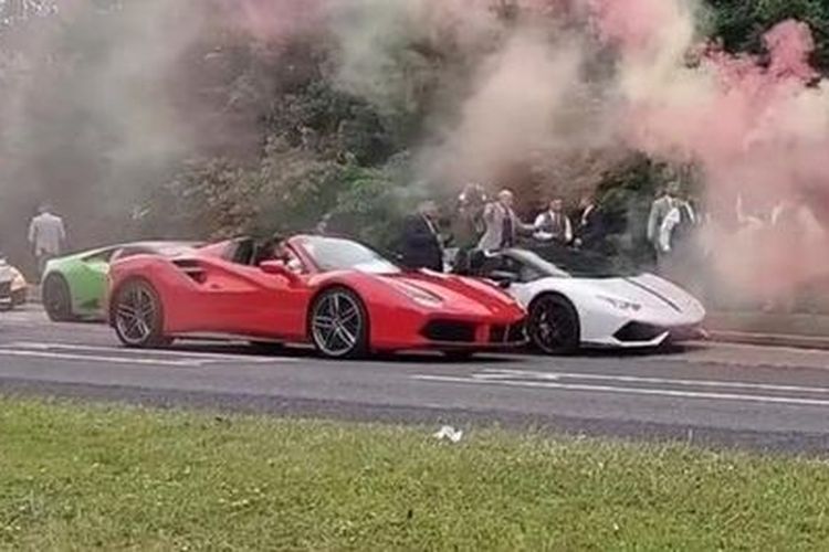 Jalan Shropshire menjadi 'zona perang' dengan konvoi supercar, meriam asap, dan musik menggelegar sepanjang malam.