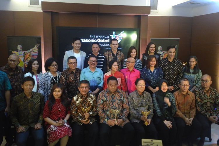 Para penyelenggara dan juri ajang penghargaan Panasonic Gobel Awards 2018 dalam jumpa pers di Panasonic Gobel, Jalan Dewi Sartika, Jakarta Timur, Kamis (1/11/2018).