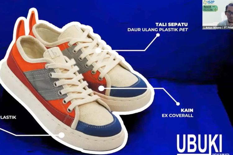 Sepatu Ubuki terbuat dari coverall bekas karyawan PHM. 