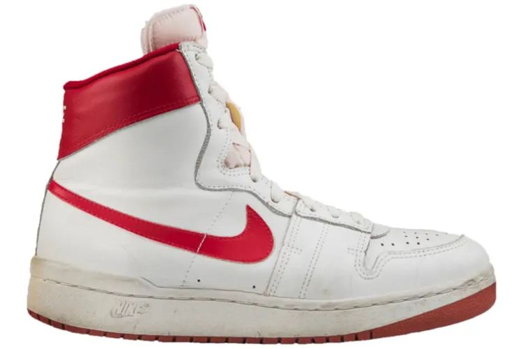 Michael Jordan?s Nike Air Ships