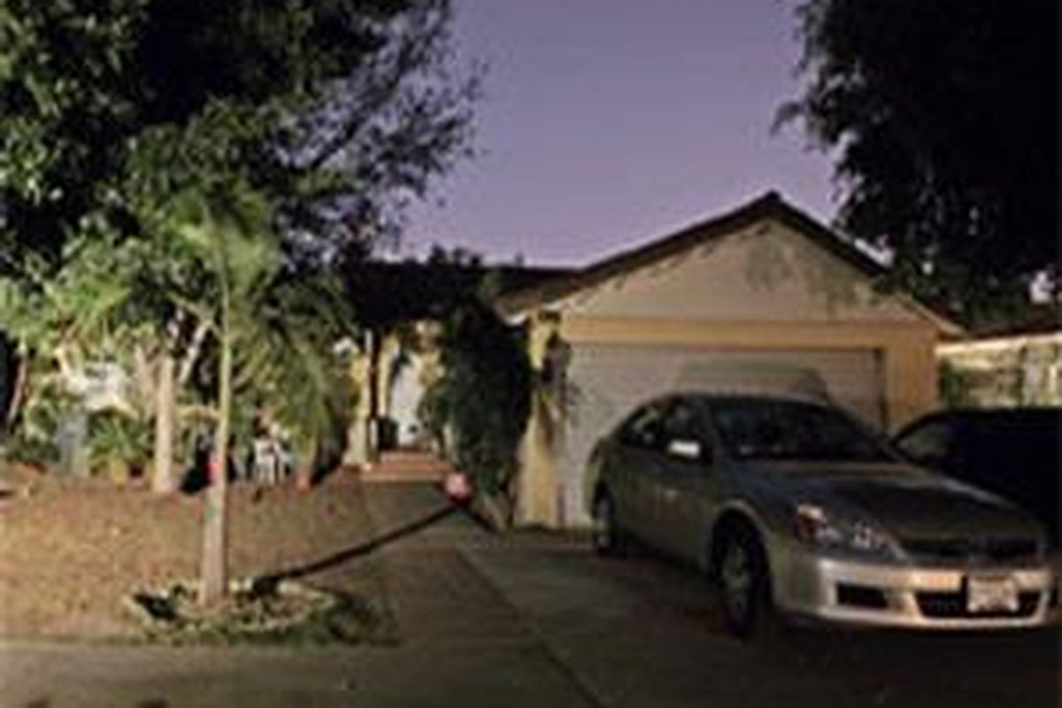 Rumah ibu bayi kembar delapan, Nadya Suleman di Whittier, sekitar 15 mil di sebelah timur pusat kota Los Angeles.