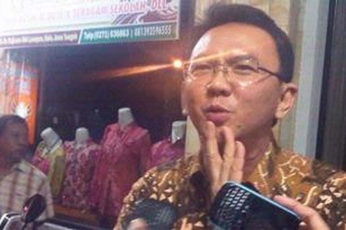 Calon wakil gubernur DKI Jakarta, Basuki Tjahaja Purnama, ketika berkunjung ke Solo, Jawa Tengah.