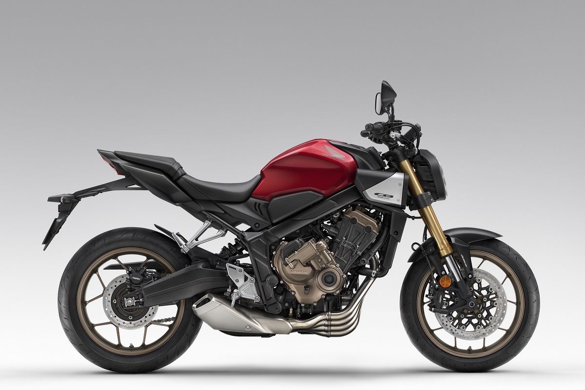 Honda CB650R E-Clutch resmi hadir di Indonesia dengan harga Rp 307.714.000