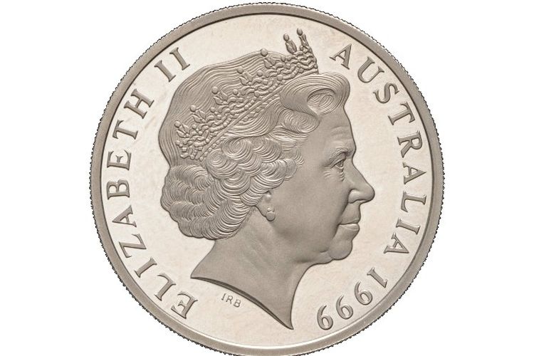 Di tahun 1999 pematung Ian Rank-Broadley menambahkan beberapa kerutan di wajah Ratu Elizabeth.