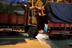 Truk Seruduk Truk di Lamongan, Sopir Terjepit dan Evakuasi Satu Jam