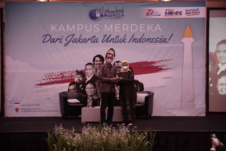 Lembaga Layanan Pendidikan Tinggi (LLDikti) Wilayah III, Provinsi DKI Jakarta menggelar Rapat Koordinasi Daerah (RAKORDA) bersama pimpinan perguruan tinggi di Jakarta mengangkat tema?Kampus Merdeka dari Jakarta untuk Indonesia? (21/4/2022).