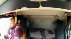 Lihat Konten Pornografi Sambil Nyetir, Sopir Truk Ini Tabrak Pengendara Lain hingga Tewas