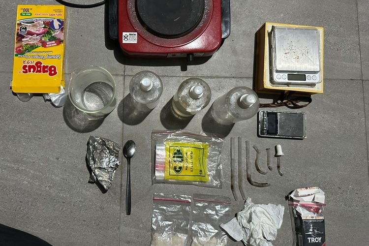 Polda Kaltim Bongkar Dapur Sabu Mini di Balikpapan, Diracik Residivis