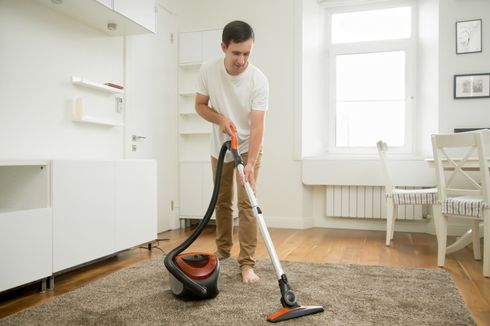 Cara Aman Menggunakan Vacuum Cleaner untuk Membersihkan Pecahan Kaca