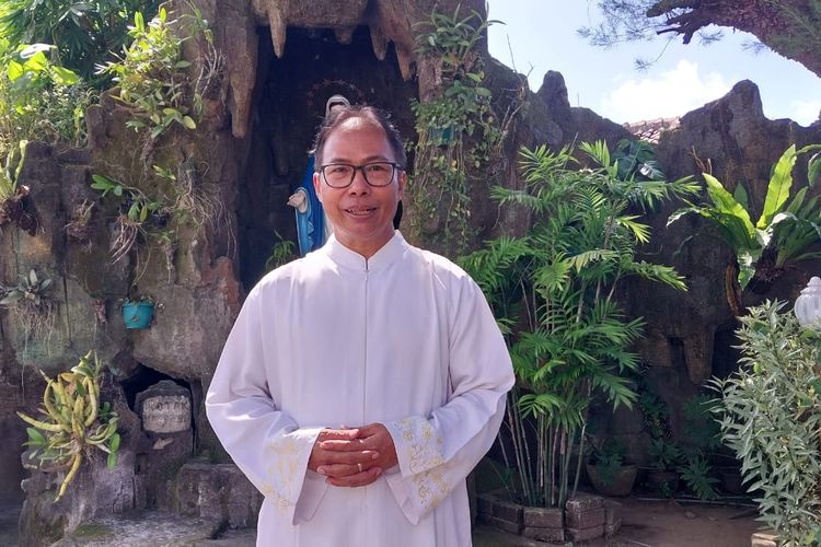 Pesan Pertobatan Ekologis Saat Misa Paskah di Sumbawa: Jangan Boros Energi dan Tebang Pohon