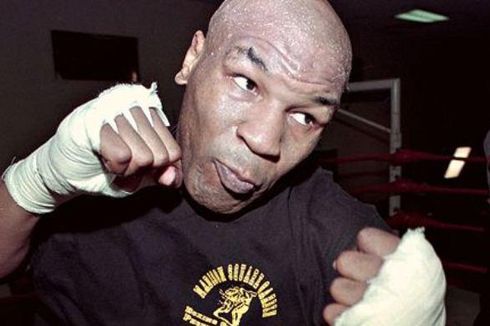 Mike Tyson Punya Resep Kalahkan Tyson Fury