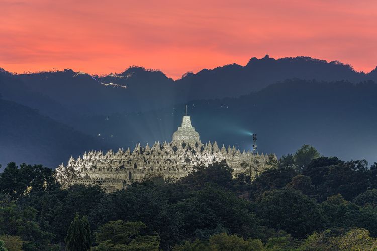 Jelajahi Petualangan Raga dan Rasa di Balik Kemegahan Borobudur