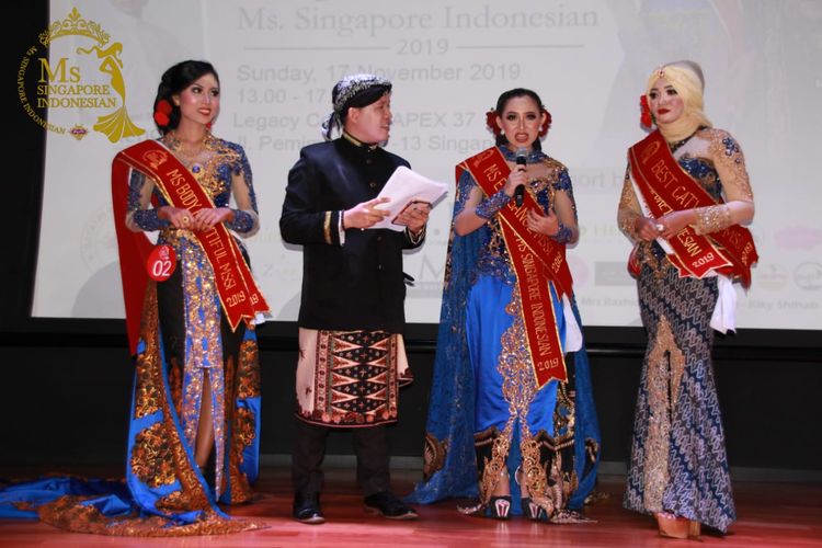 Kontes Ratu Kecantikan Miss Singapore Indonesian yang digelar di Legacy Center di kawasan sentral Singapura, Minggu (17/11/2019)