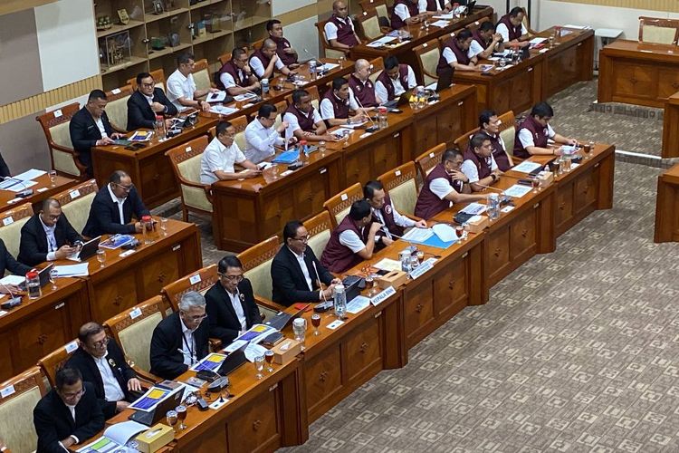 Ragam Usulan RUU Narkotika: Legalisasi Ganja Medis hingga Larangan Vape