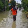 Tanggul Jebol, Ratusan Rumah Warga di Lamongan Terendam Banjir
